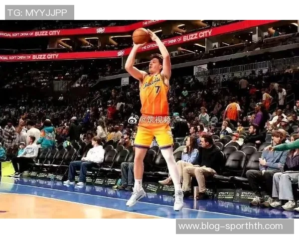 黄蜂新星克尼佩尔21岁前单场轰20分10板追平安东尼与迈基吉辉煌纪录